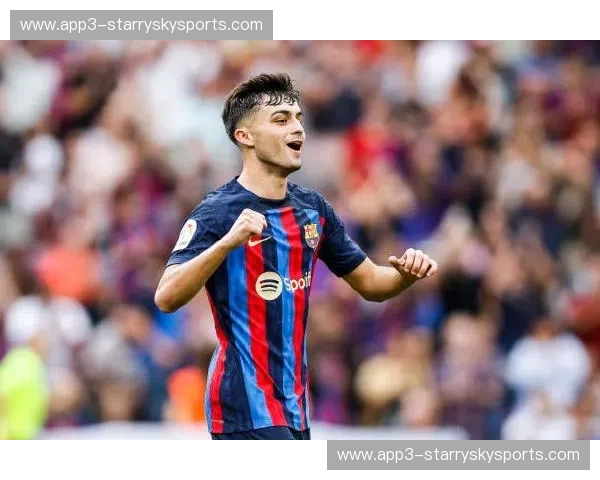 佩德里伤愈复出渐入佳境,中场组织调度能力显现 佩德里伤愈复出渐入佳境,中场组织调度能力显现